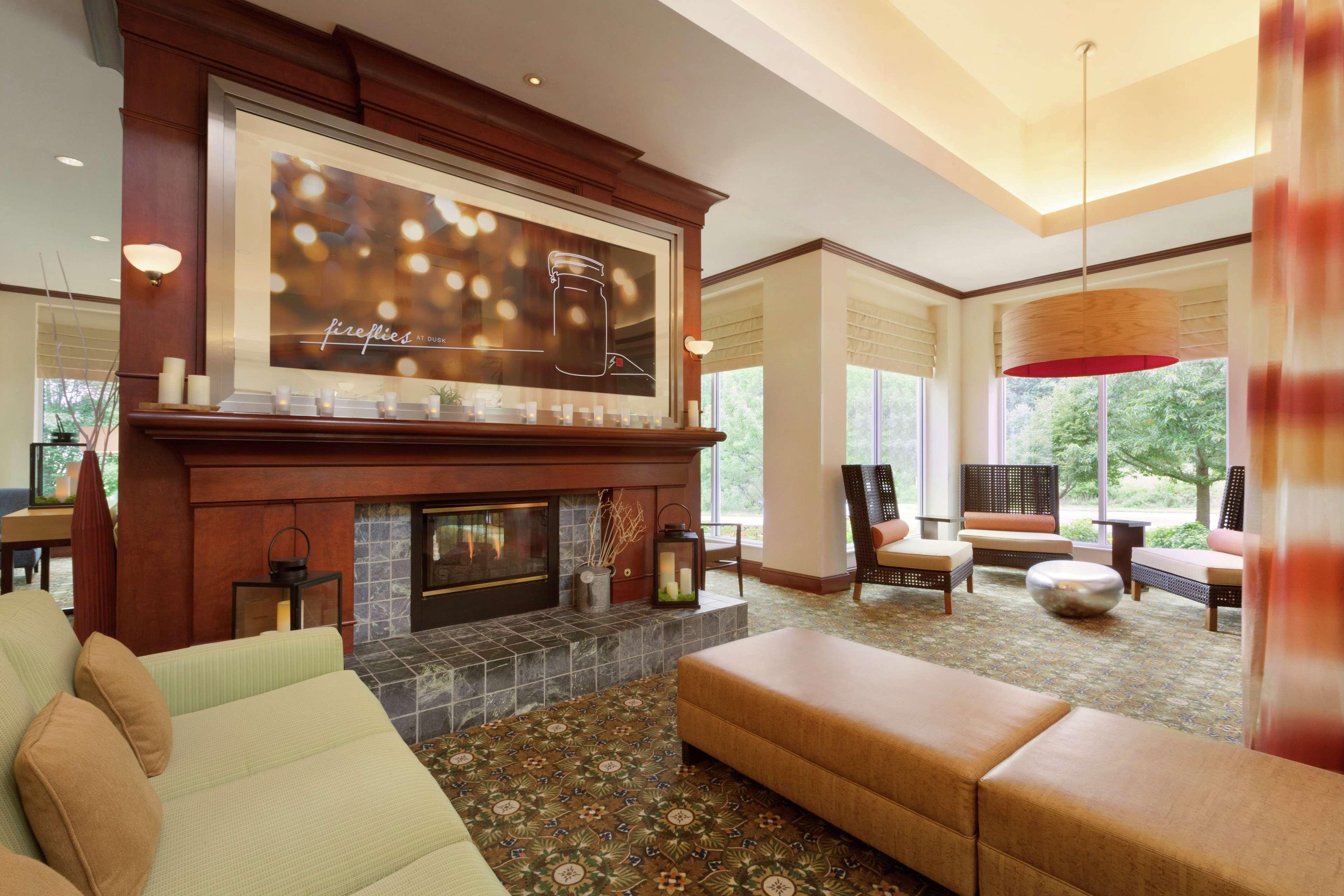 Hilton Garden Inn Fairfax Exterior photo